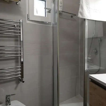 Affittacamere Casa Ricordi 3*
